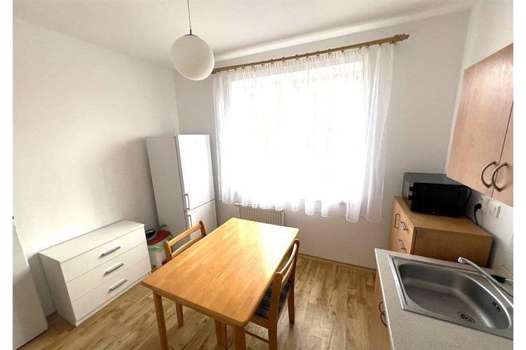 Byt 1+1 nájem. Dom. Ladova Lažanský č.9.JPG
