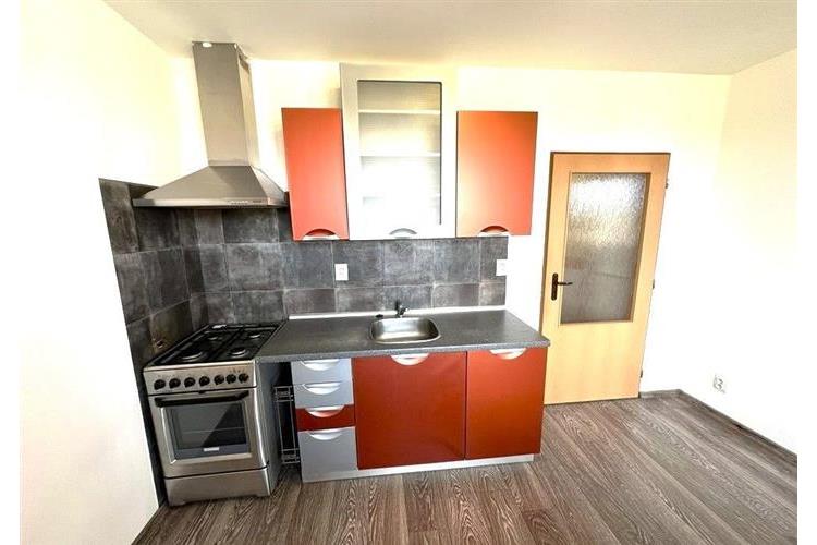 Byt nájem 1+1  Dom. 290326 č.9.jpg