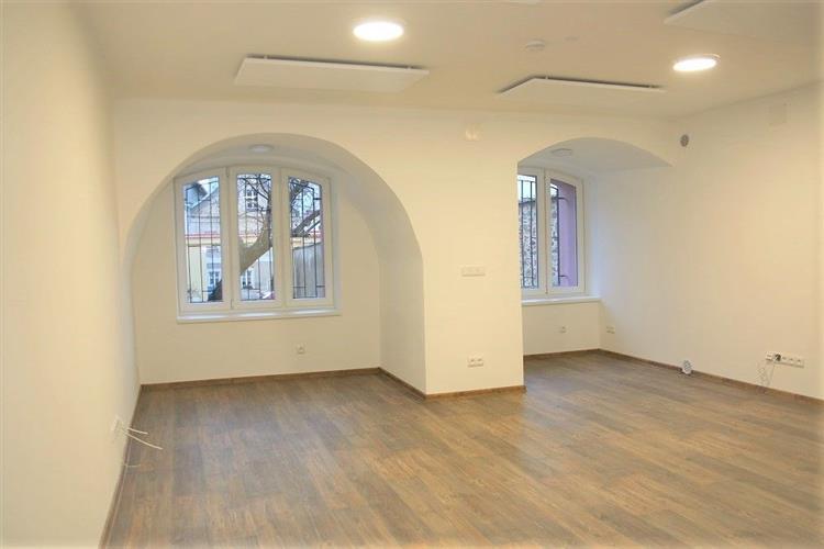 Byt č.7 1KK nájem II. Cocker 2893526 (2).JPG