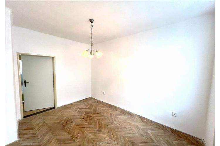 Byt 2+1 náj. Zdráhal č.13.jpg