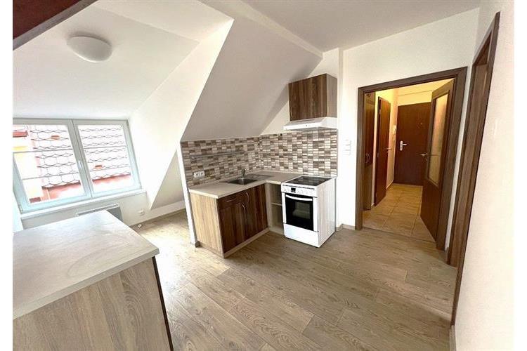 Byt č. 3 2KK nájem Stafiko Nám 133 2025 č.5.JPG