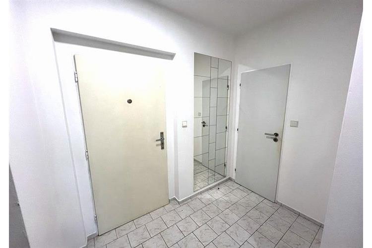 Byt 2KK Dom. Kozinova -p. Schleiss č.16.jpg