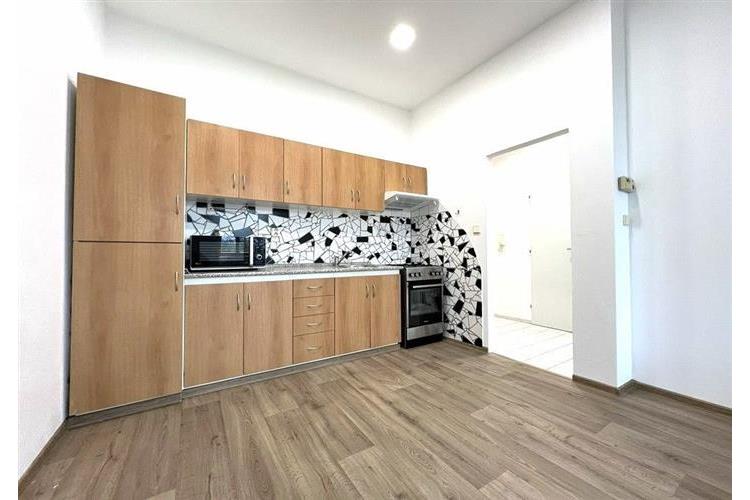 Byt 2KK Dom. Kozinova -p. Schleiss č.4.jpg