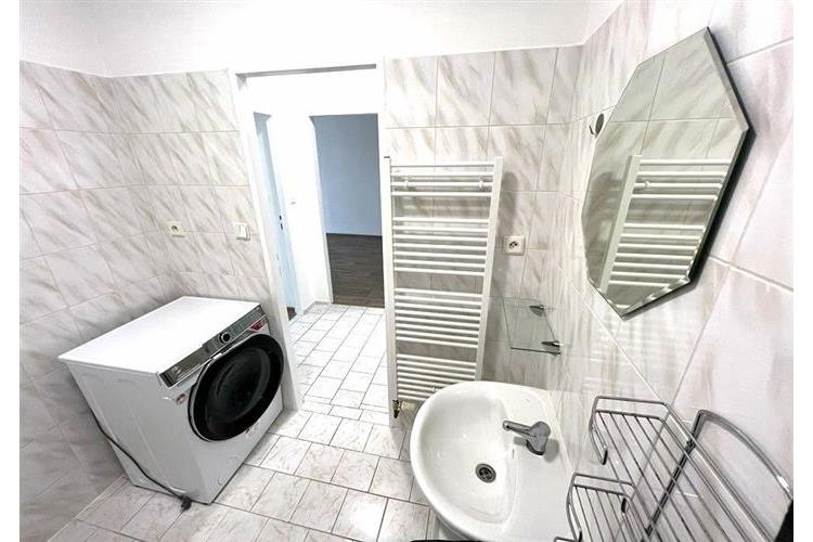 Byt 2KK Dom. Kozinova -p. Schleiss č.13.jpg