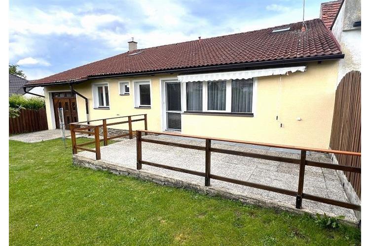 Byt RD 3+1 najem Koloveč Gab. č.23.JPG