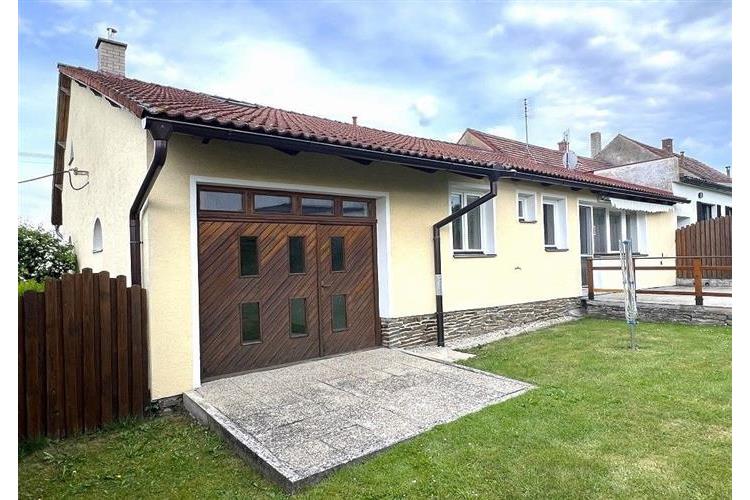 Byt RD 3+1 najem Koloveč Gab. č.24.JPG