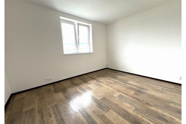 Byt 3KK č.1 Stafiko III.NP 290826 č (12).JPG