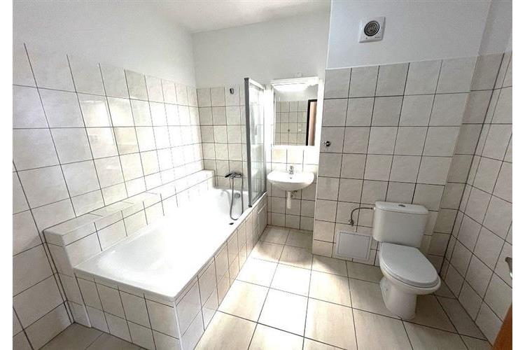 Byt 3KK č.1 Stafiko III.NP 290826 č (15).JPG