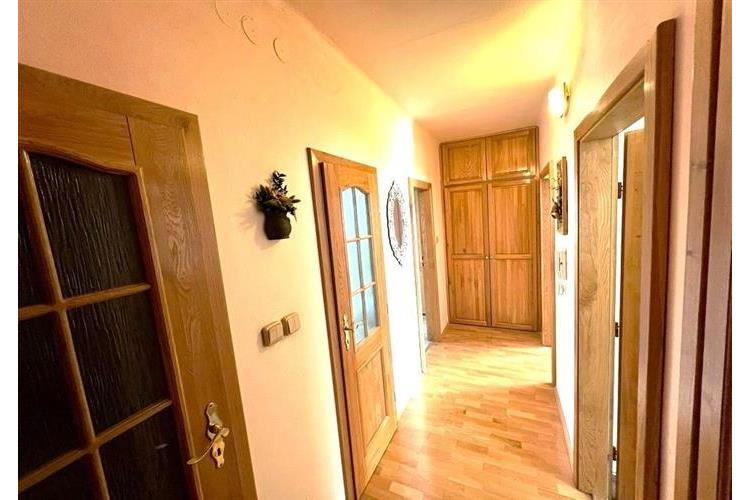 Byt 3+1 nájem Dom. Hradecký č.16.jpg