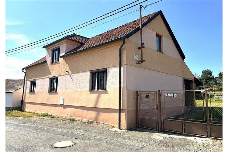 RD Radonice Seln. 277524 č.1.JPG