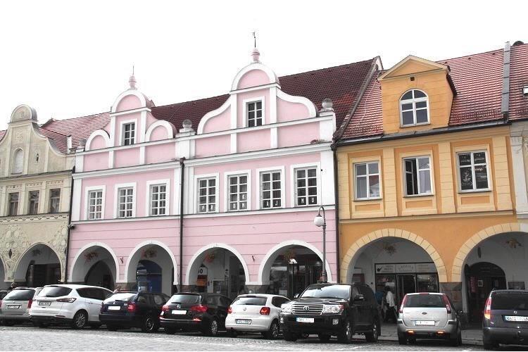 Kom. prost Švíglerovi - baar. č.21.JPG