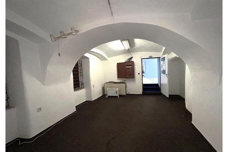 Kom. prostor nám. Dom. P. 275524 č.17.JPG