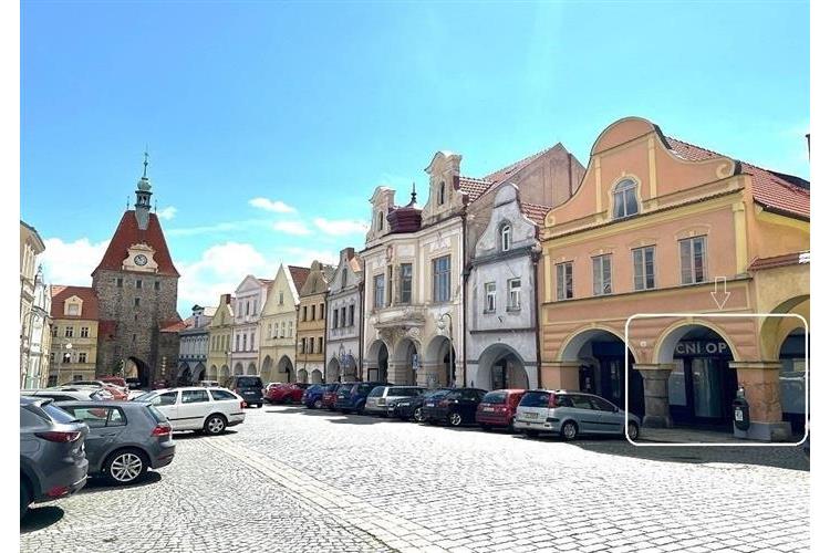 Kom. prostor nám. Dom. P. 275524 č.22.JPG