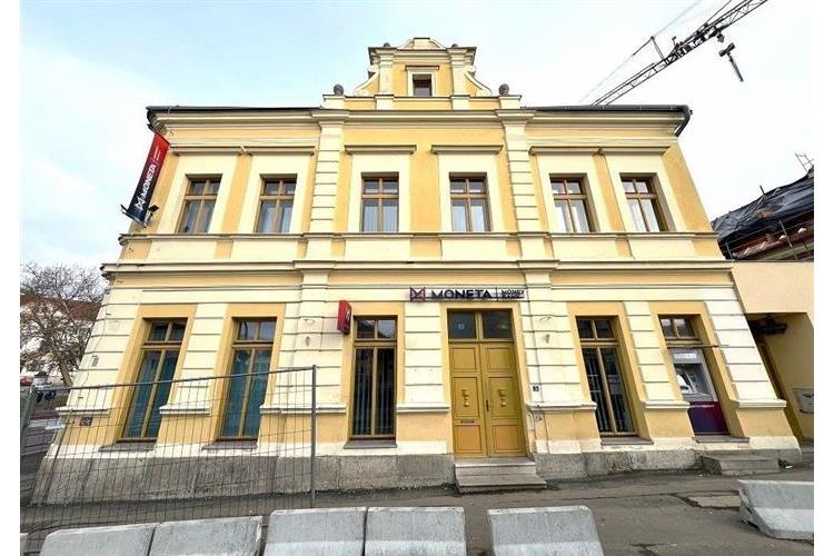 Nájem-Bar Husův dům A. Hikl 280325 č.29.JPG