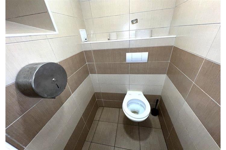 Nájem-Bar Husův dům A. Hikl 280325 č.20.JPG
