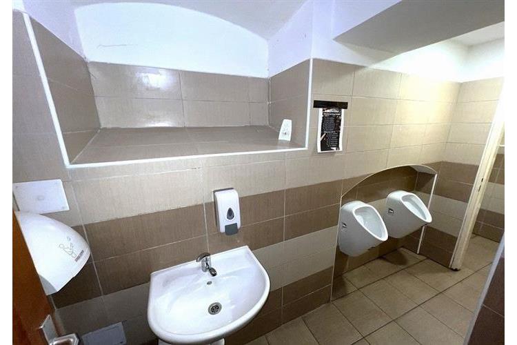 Nájem-Bar Husův dům A. Hikl 280325 č.18.JPG
