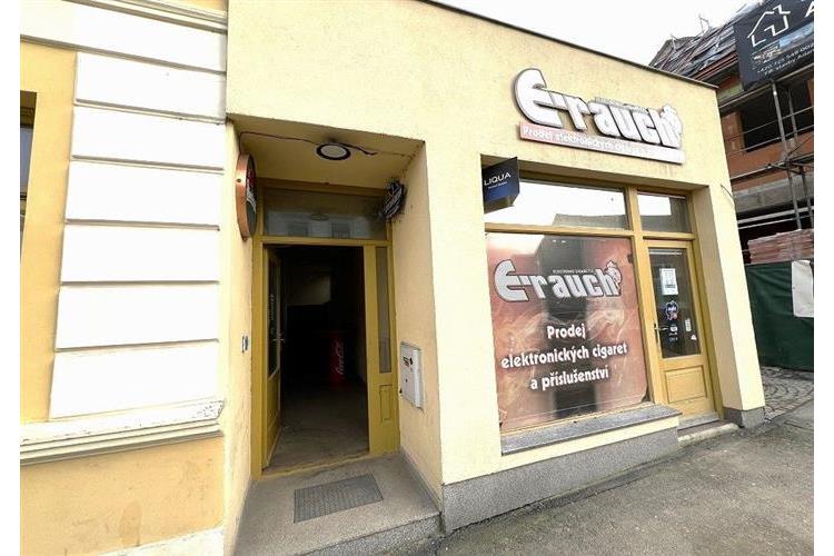 Nájem-Bar Husův dům A. Hikl 280325 č.26.JPG