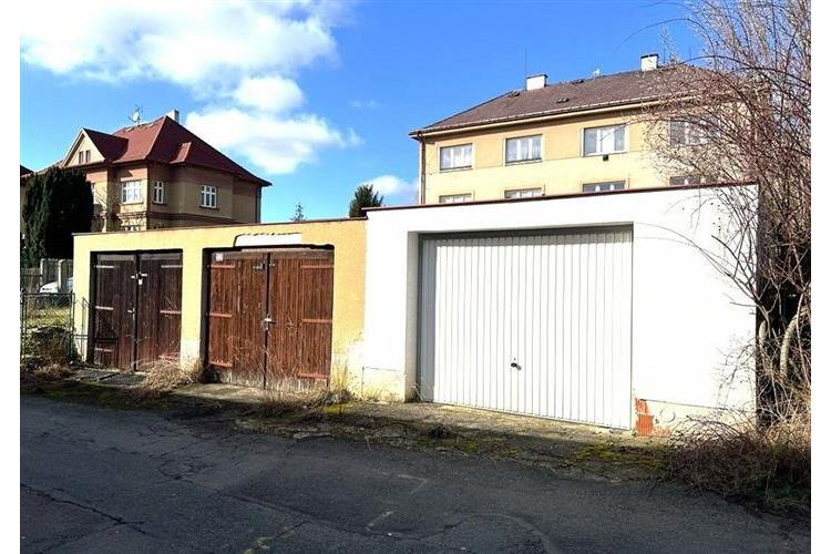 Garáž Domažlice Kohout č.12.jpg