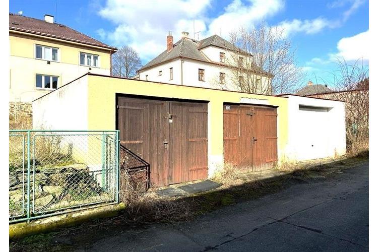 Garáž Domažlice Kohout č.10.jpg