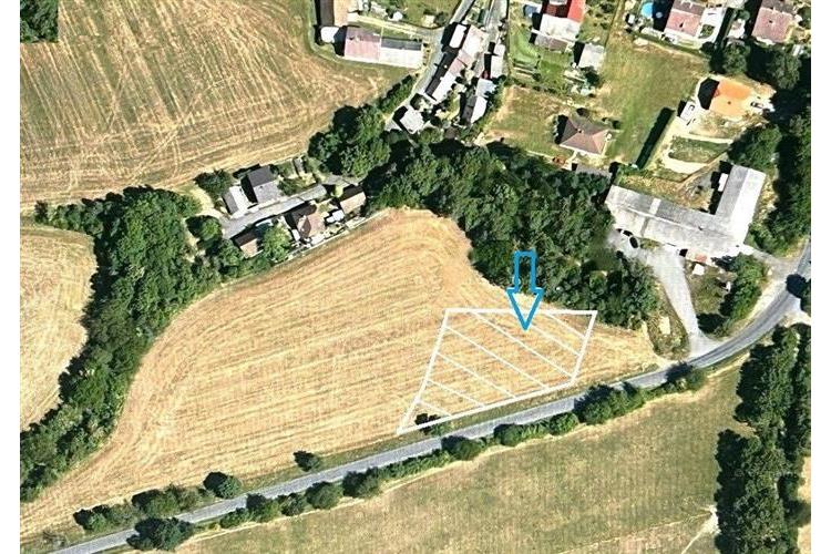 Pozemek Stráž II. 2300m p.Růžek č (1).JPG