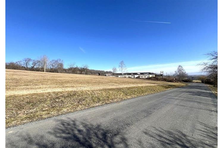 Pozemek Stráž Růžek č.5.JPG