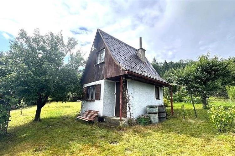 Chatka+zahrada Kdyně Bejvl. č.4.JPG