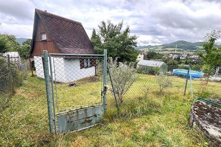 Chatka+zahrada Kdyně Bejvl. č.19.JPG